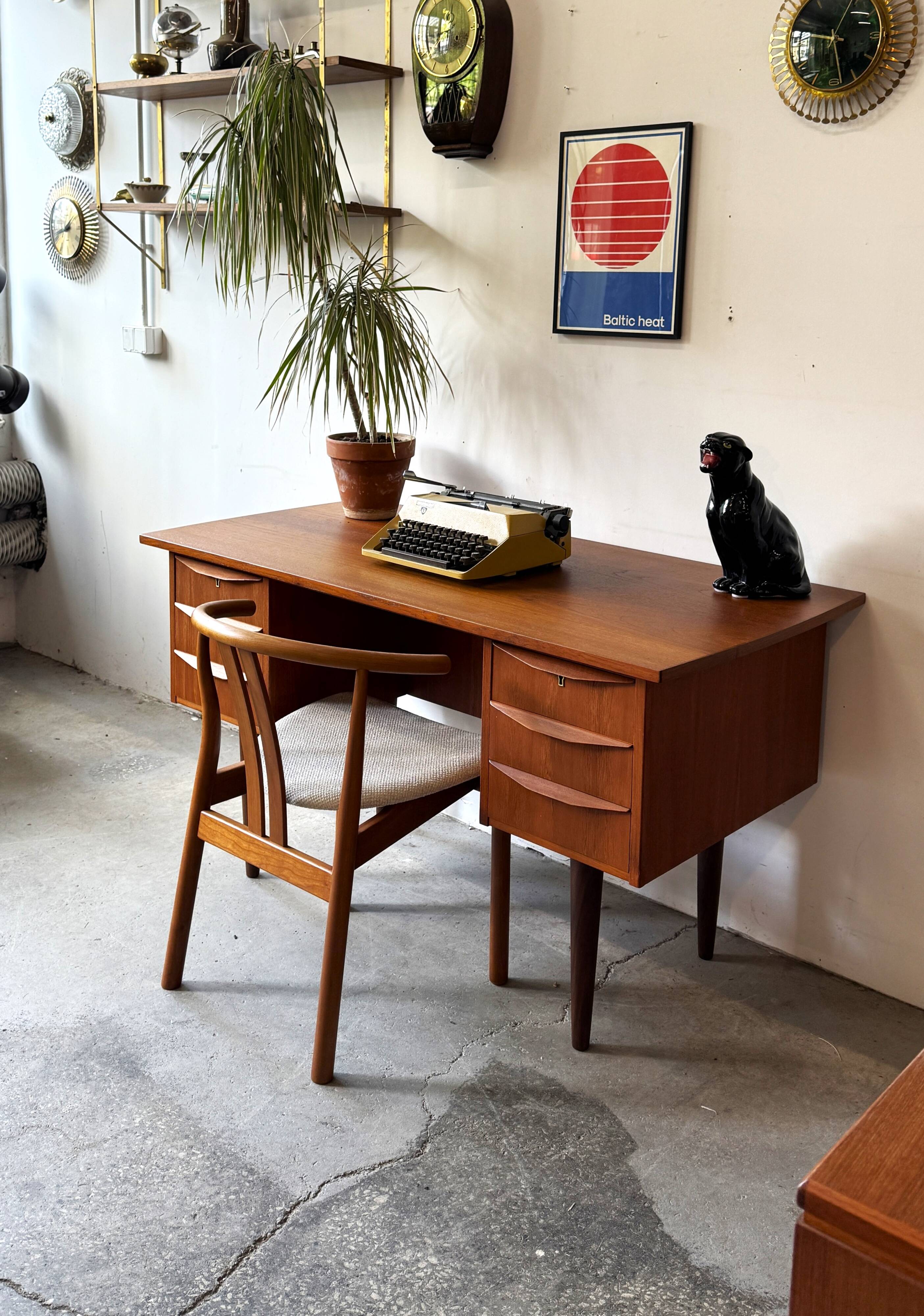 Chair, Denmark 60s/70s, vintage, mid-c modern