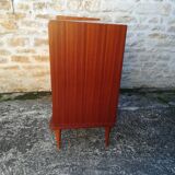 Vintage chest of drawers