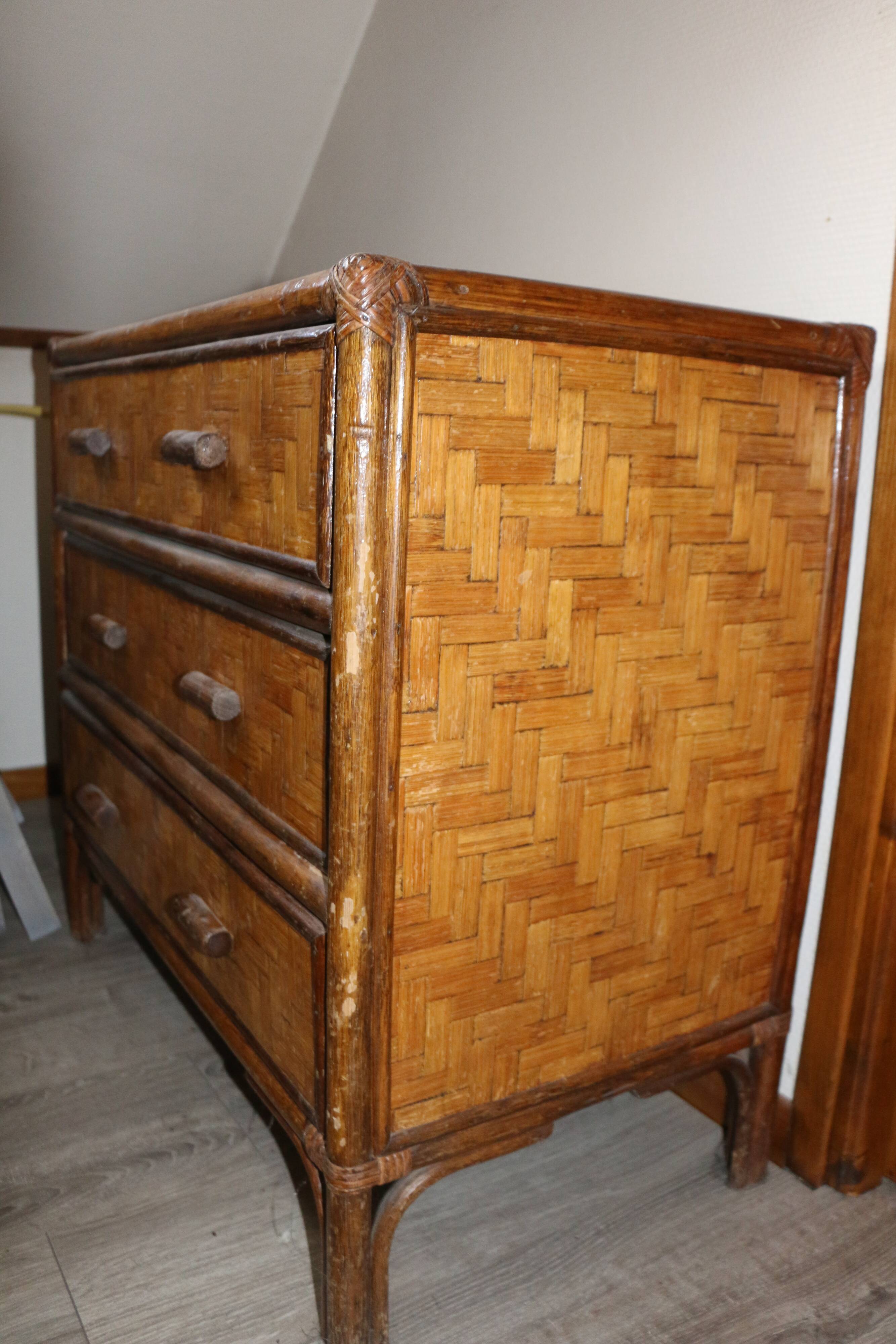 commode rotin