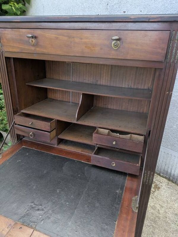 Secrétaire ancien