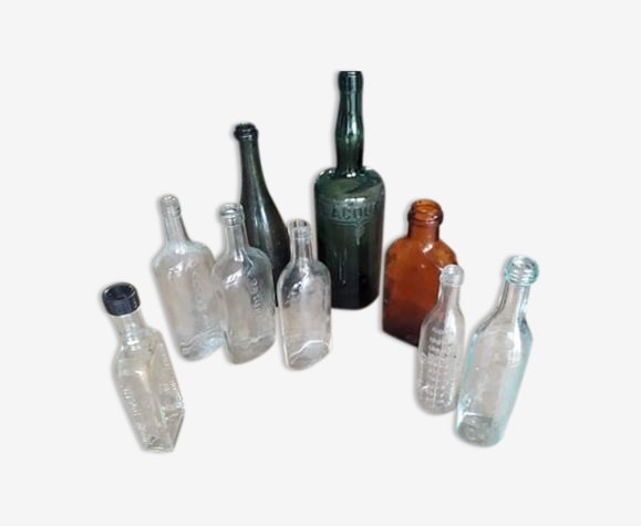 9 vieilles bouteilles