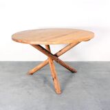 Pine round tripod dining table