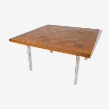 Table basse en teck conçue par Poul Cadovius et fabriquée par France & Son à partir des années 1960.