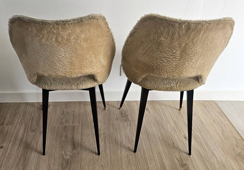 Vintage barrel chair pair – boucle fabric and brass splayed legs