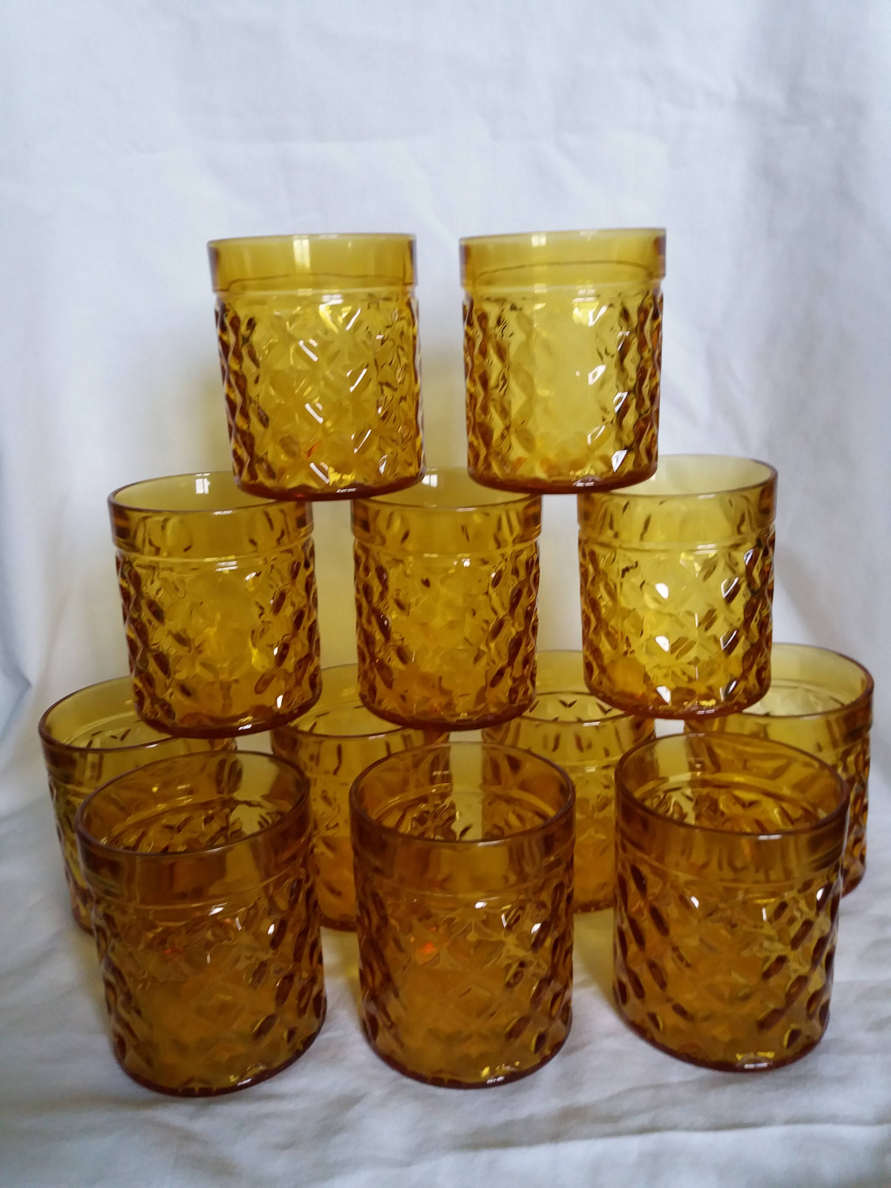 Pernod glasses with pineapple diamond tip decoration