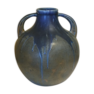 20/30 year old ball-handled vase