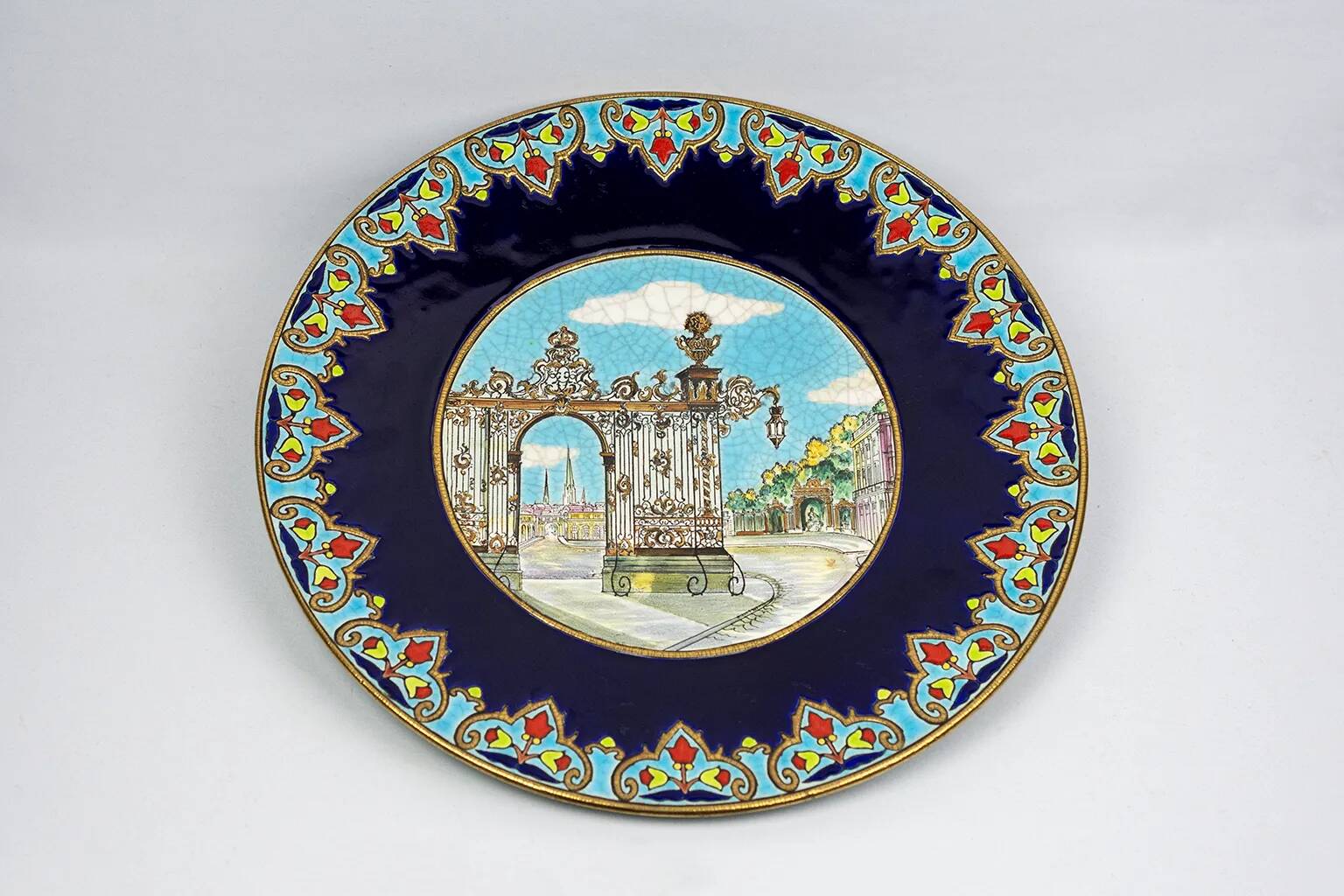 Grand plat Émaux de Longwy – Porte Stanislas, Nancy - seconde moitié 20eme
