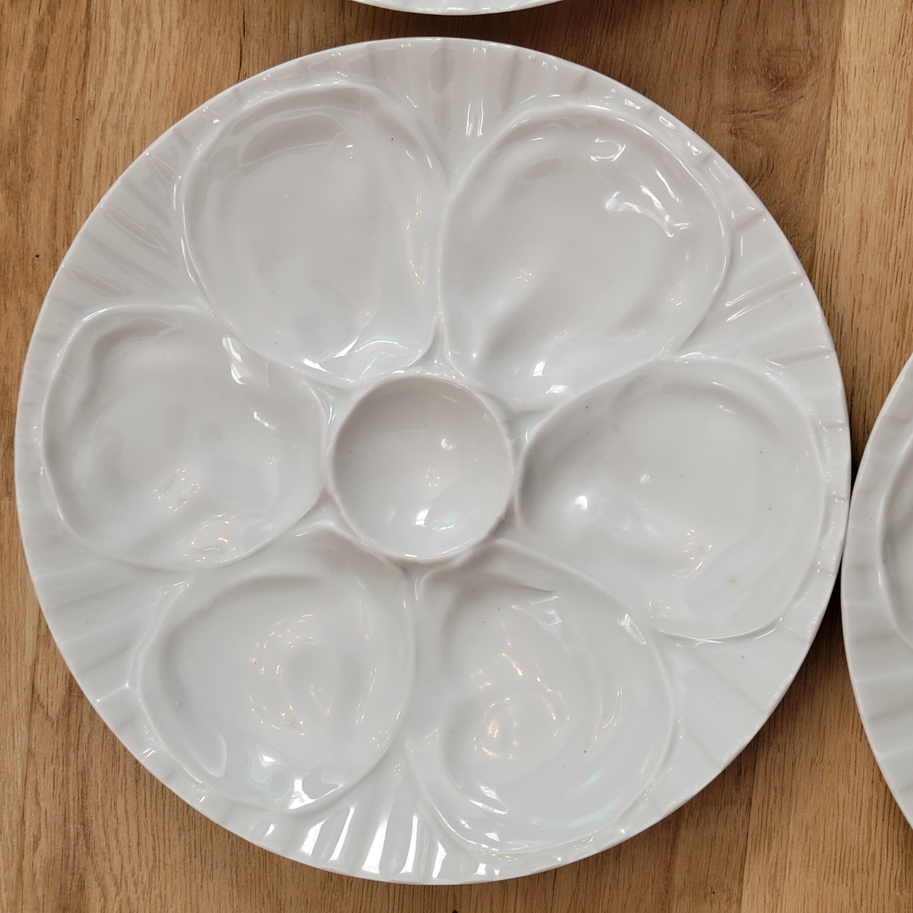 6 oyster plates in Pillivuyt porcelain