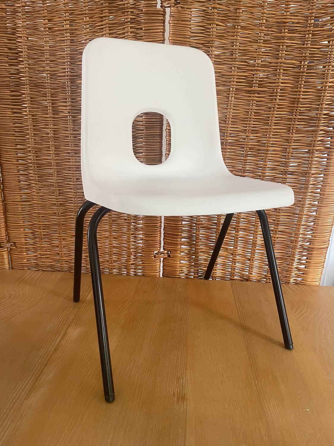 Hille children's chair