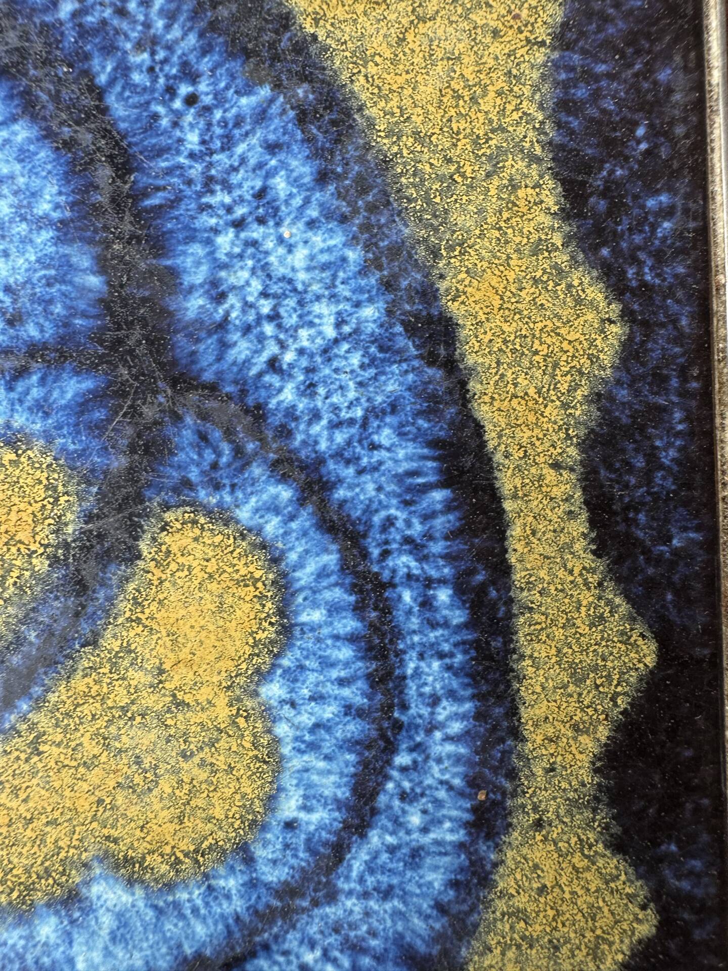 Vintage enamelled ceramic trivet – 1970s – Abstract decor