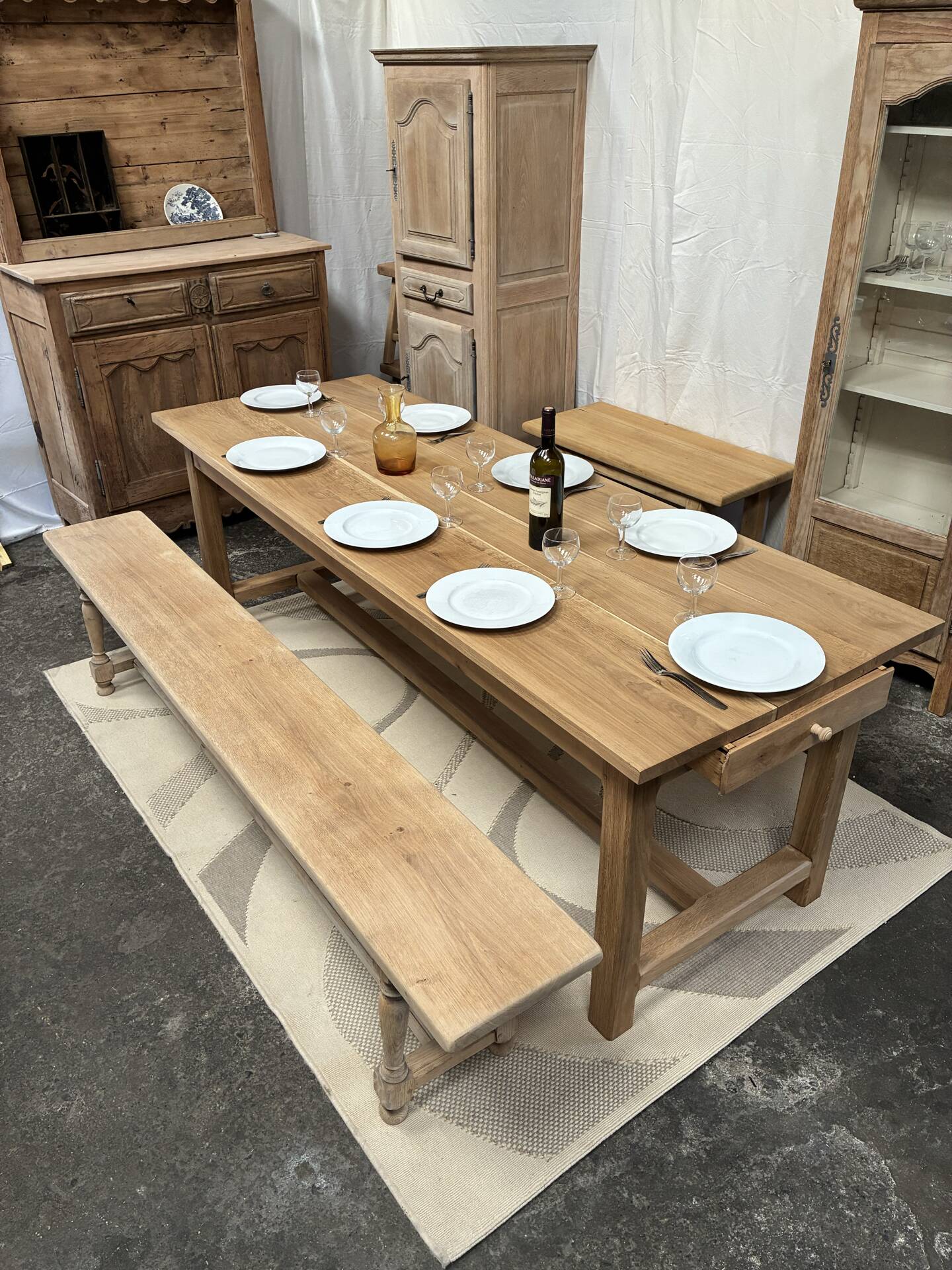 Table de ferme en chêne massif avec tiroir