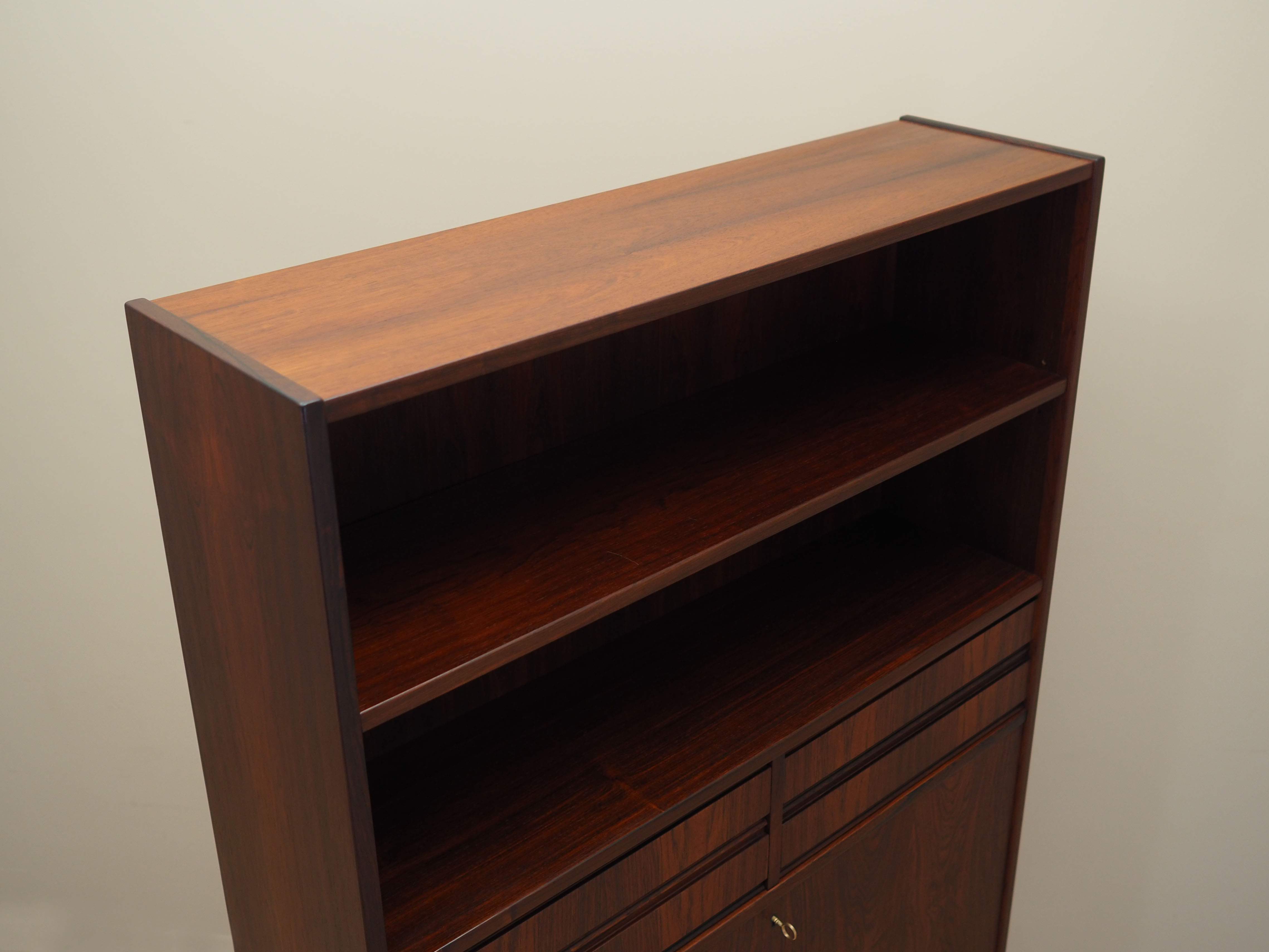 Bibliothèque en palissandre, design danois, années 1970, production: Danemark