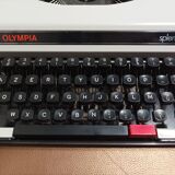 Machine a écrire Olympia Splendid Vintage comme neuve