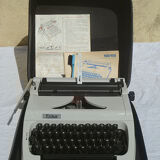 Erika 150 typewriter