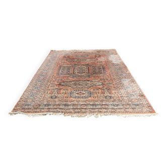 Tapis d'Iran en laine de soie