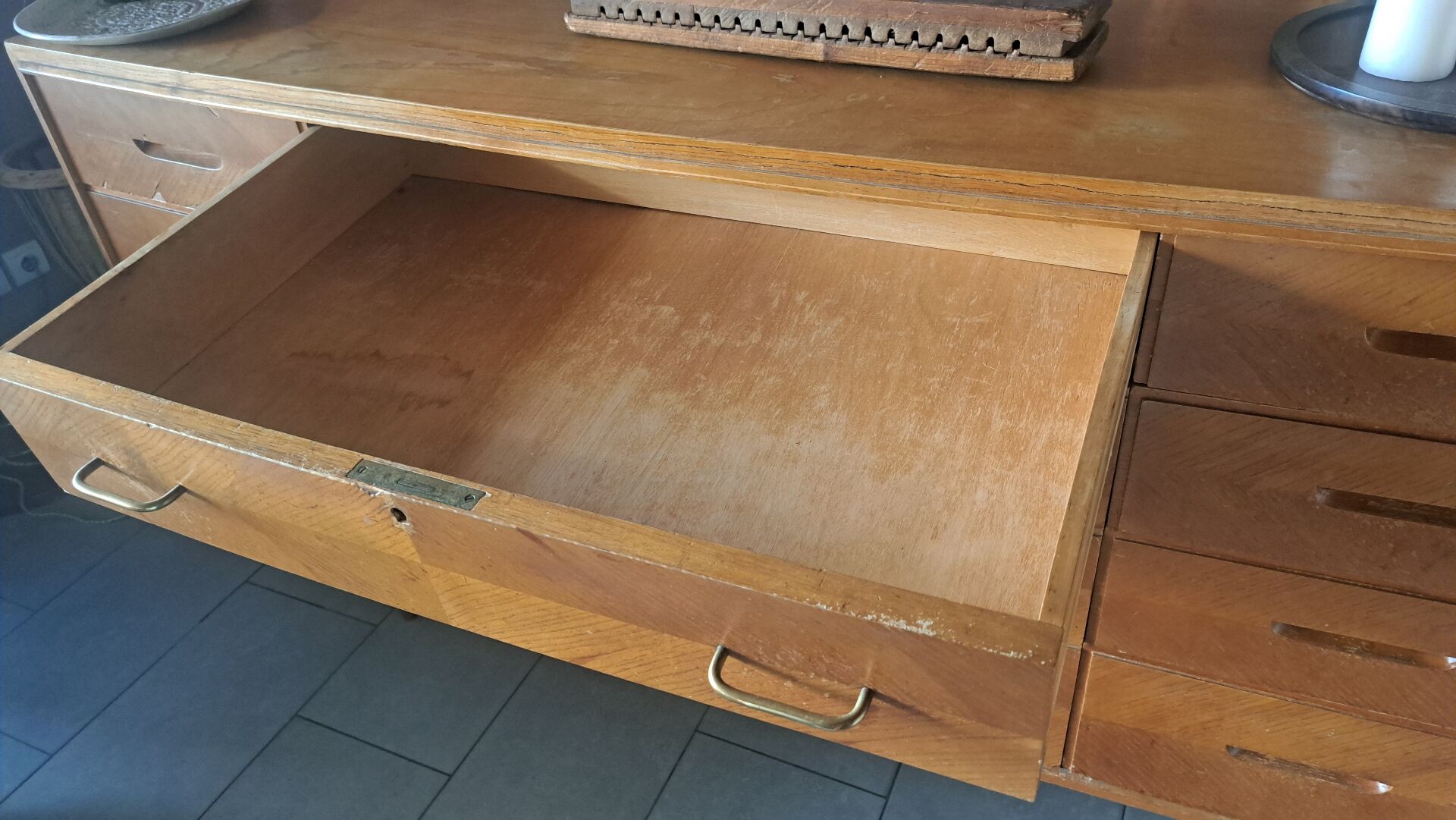 Vintage drawer unit