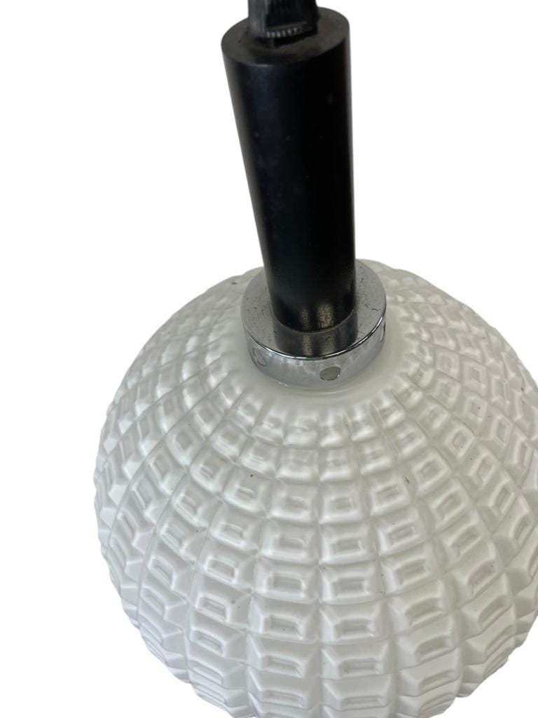 Globe suspendu vintage en opaline blanche / suspension PHILIPS