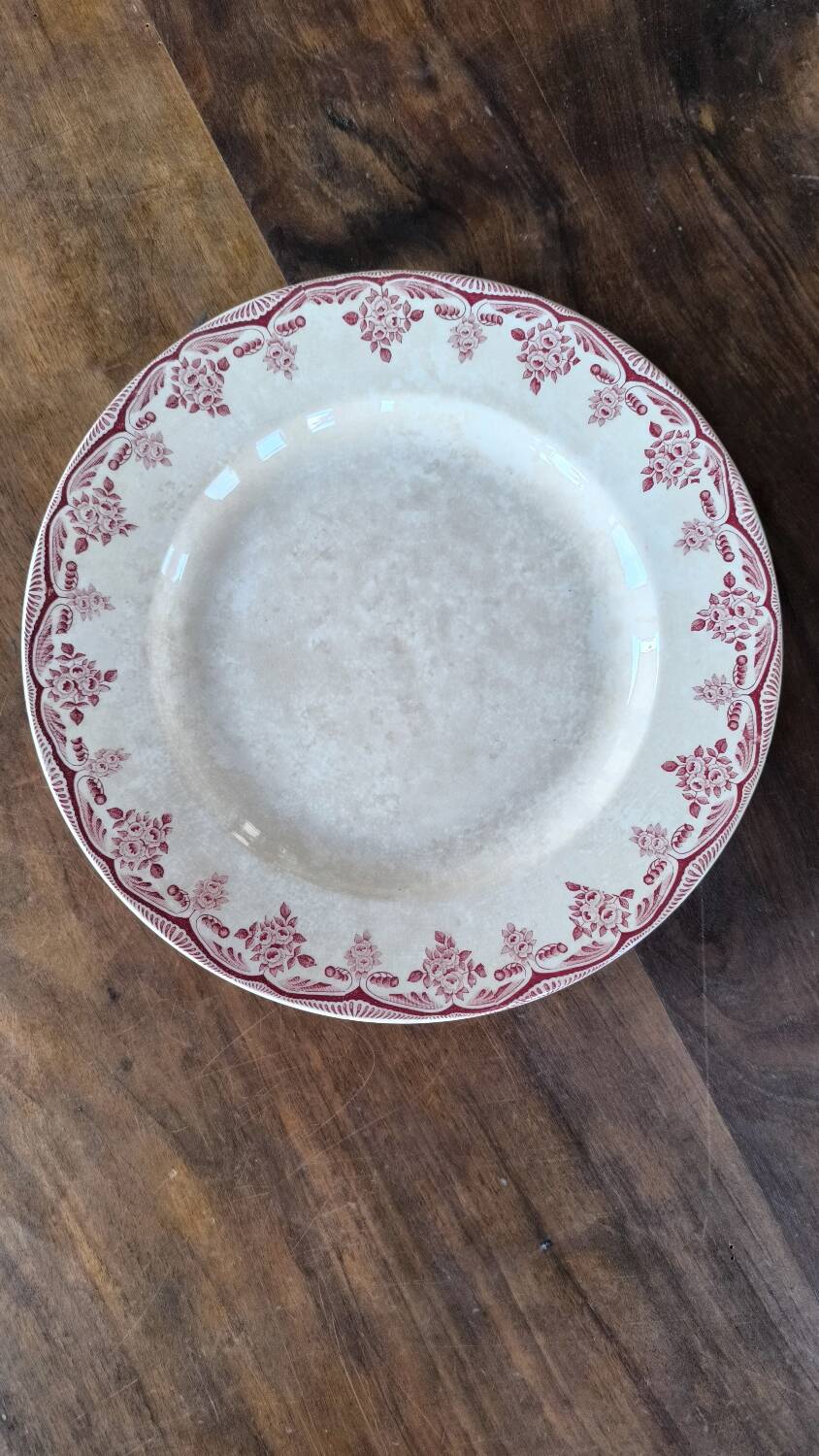 Iron earth serving dish