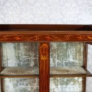 Vitrine en acajou incrustée anglaise