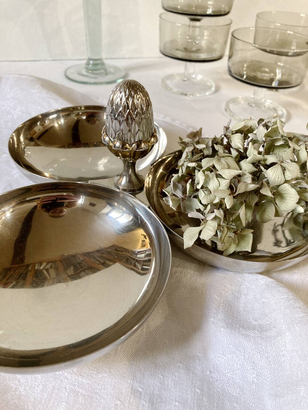 Silver-plated aperitif server / metal beggar, pine cone handle