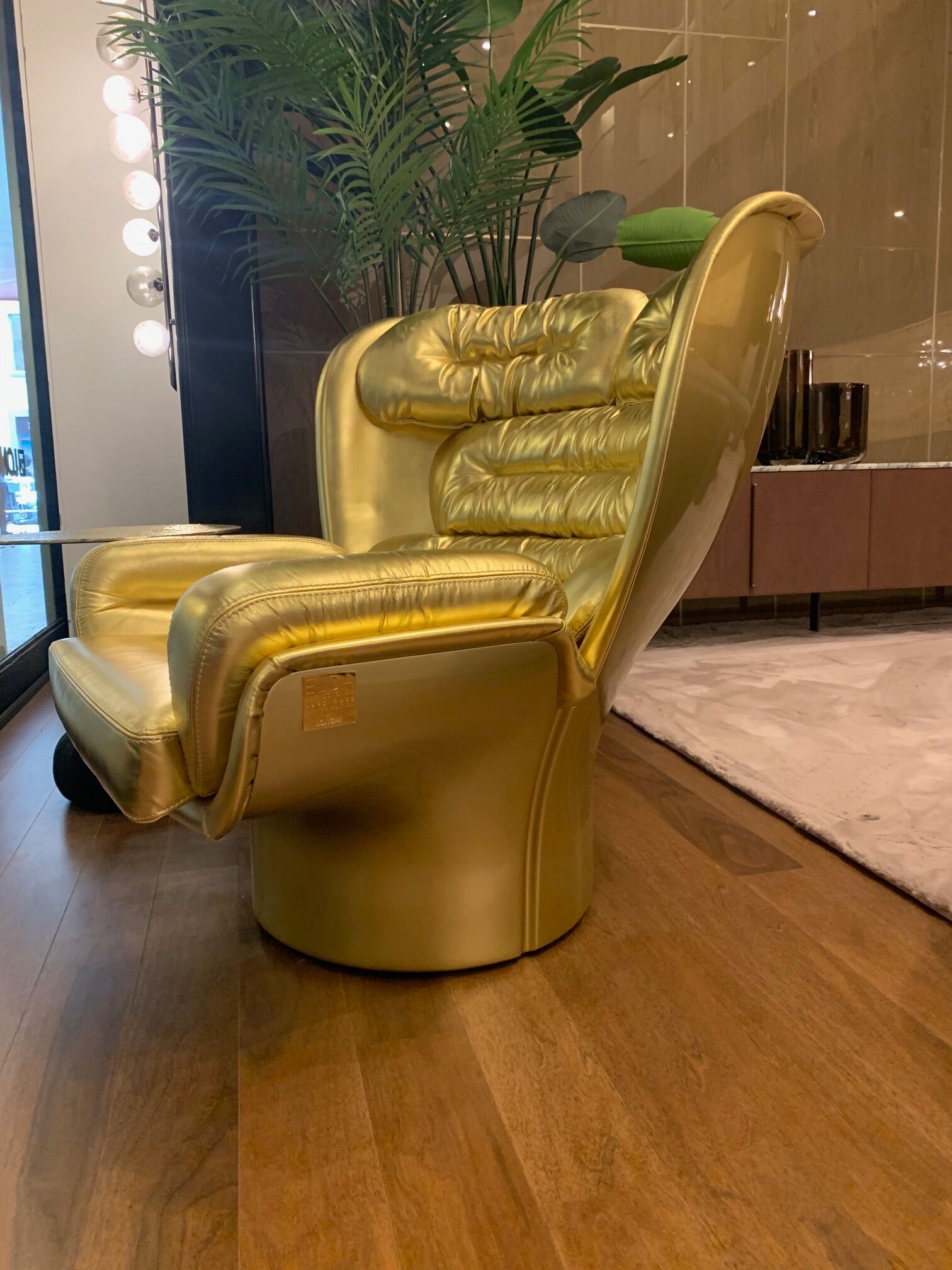 Fauteuil Elda 60th anniversary gold edition