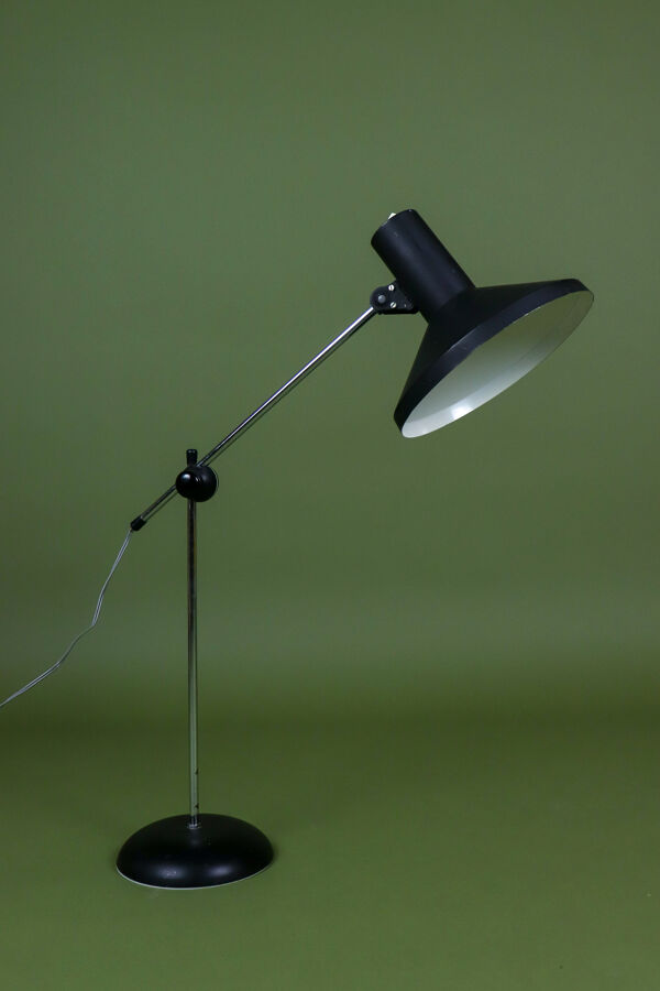 Lampe industrielle de bureau vintage en métal noir