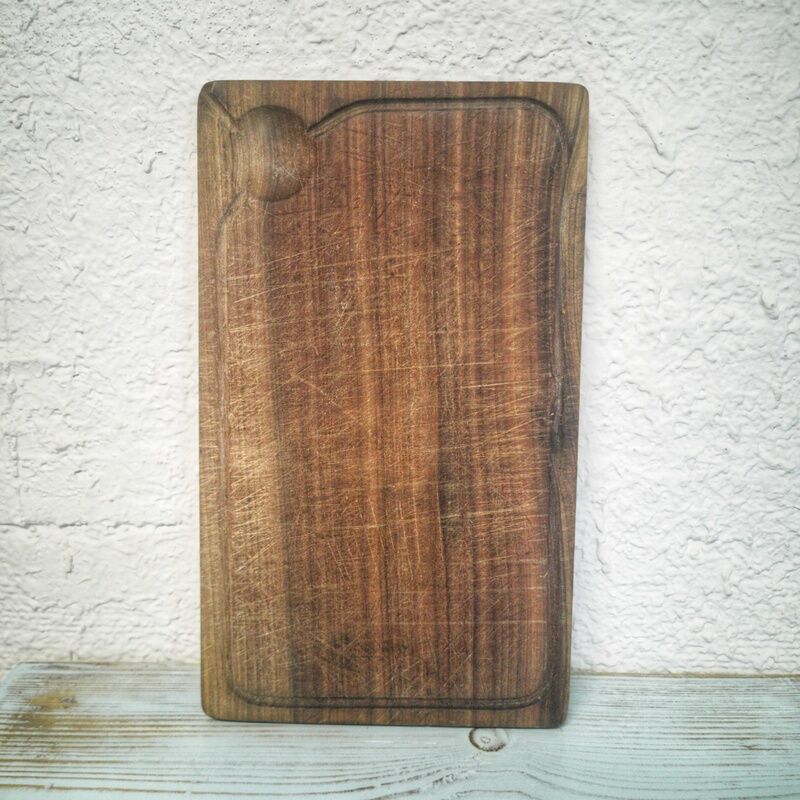 Wooden cutting board