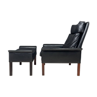 Lounge chair and ottoman set Mod. 500 attributed to Hans Olsen for Vatne Møbler, Denmark, 1960s.