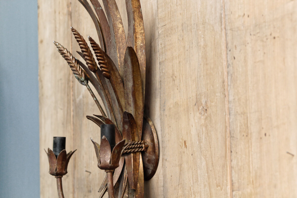 Wall lamp, sheaf of wheat