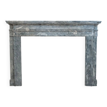 Neoclassical Tuscan fireplace in marble, Italy, 18th century.
