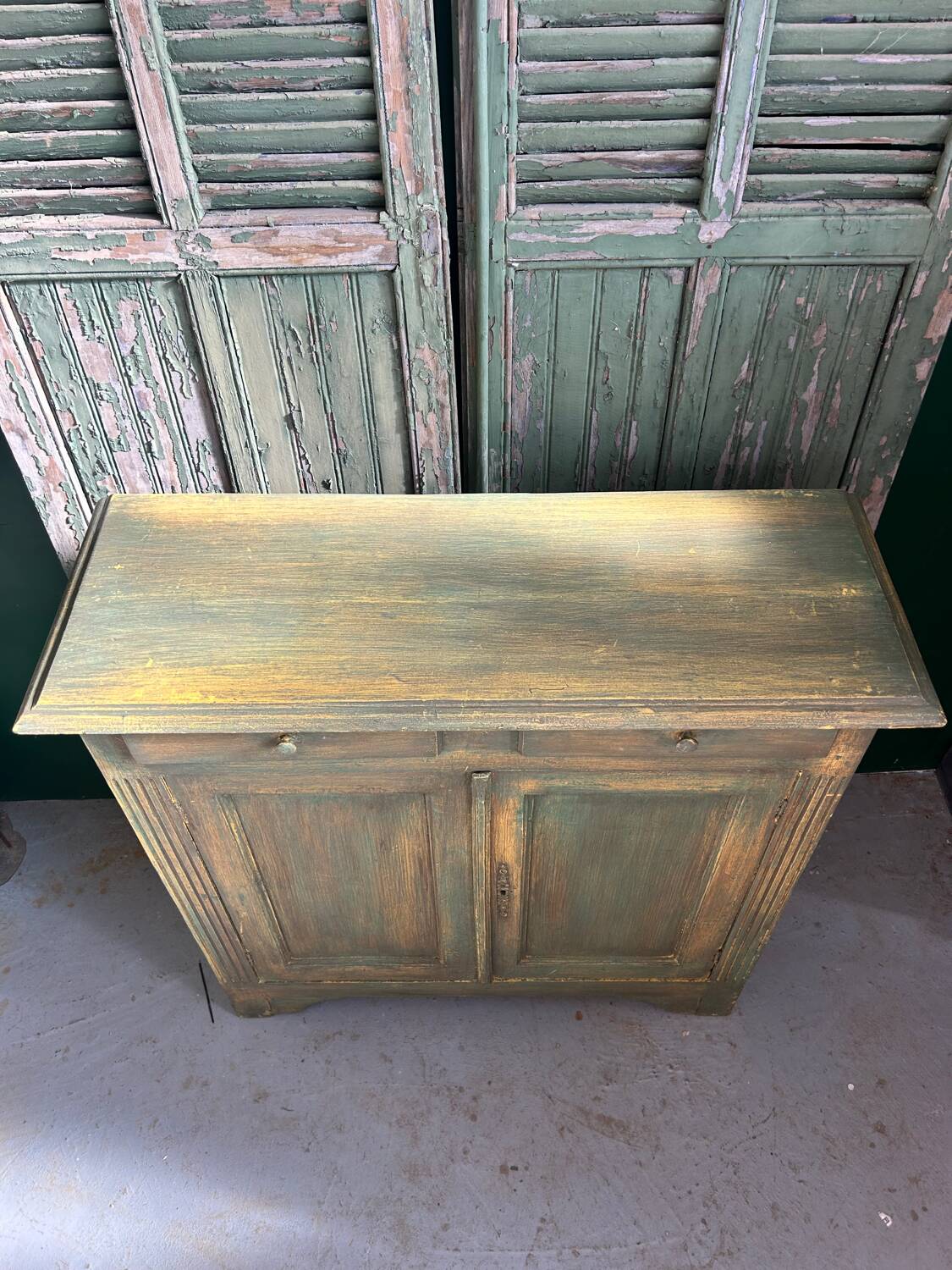 Buffet parisien fin XIXe