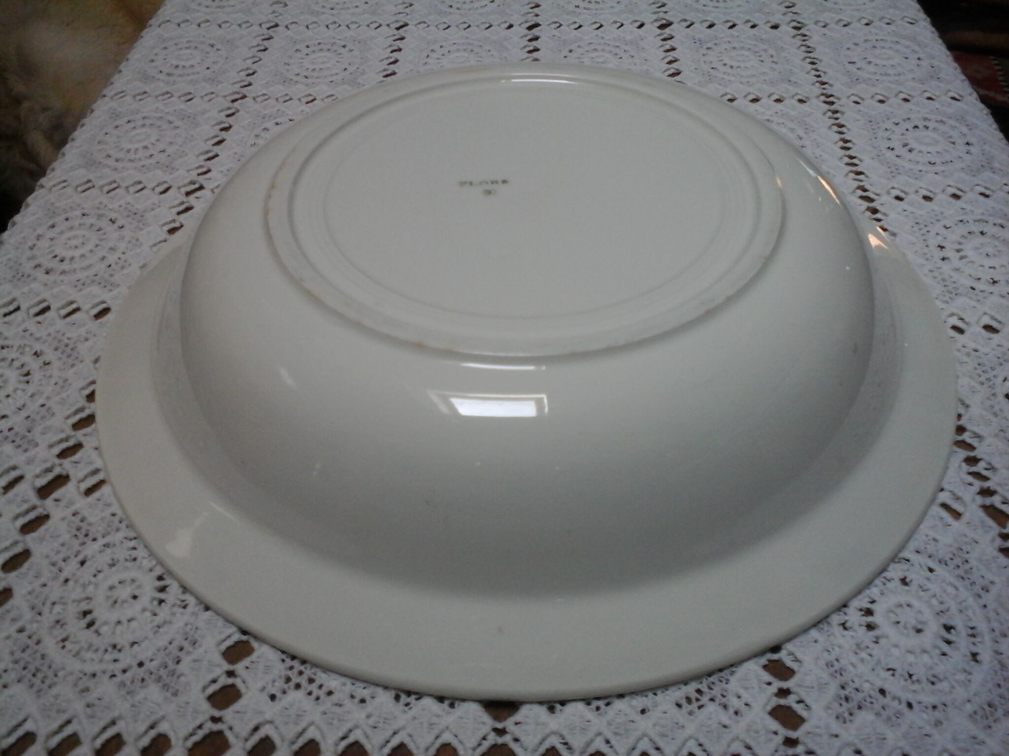 Flora, Pexonne hollow dish