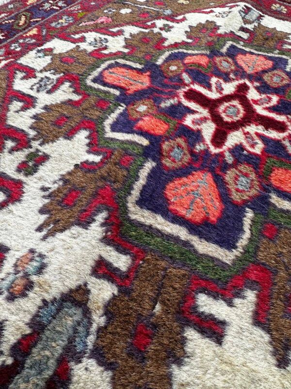 Tapis persan fait main 160cm x 100cm