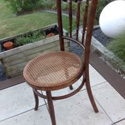 Chaise bistrot Fischel avec assise cannée vintage années 20/40