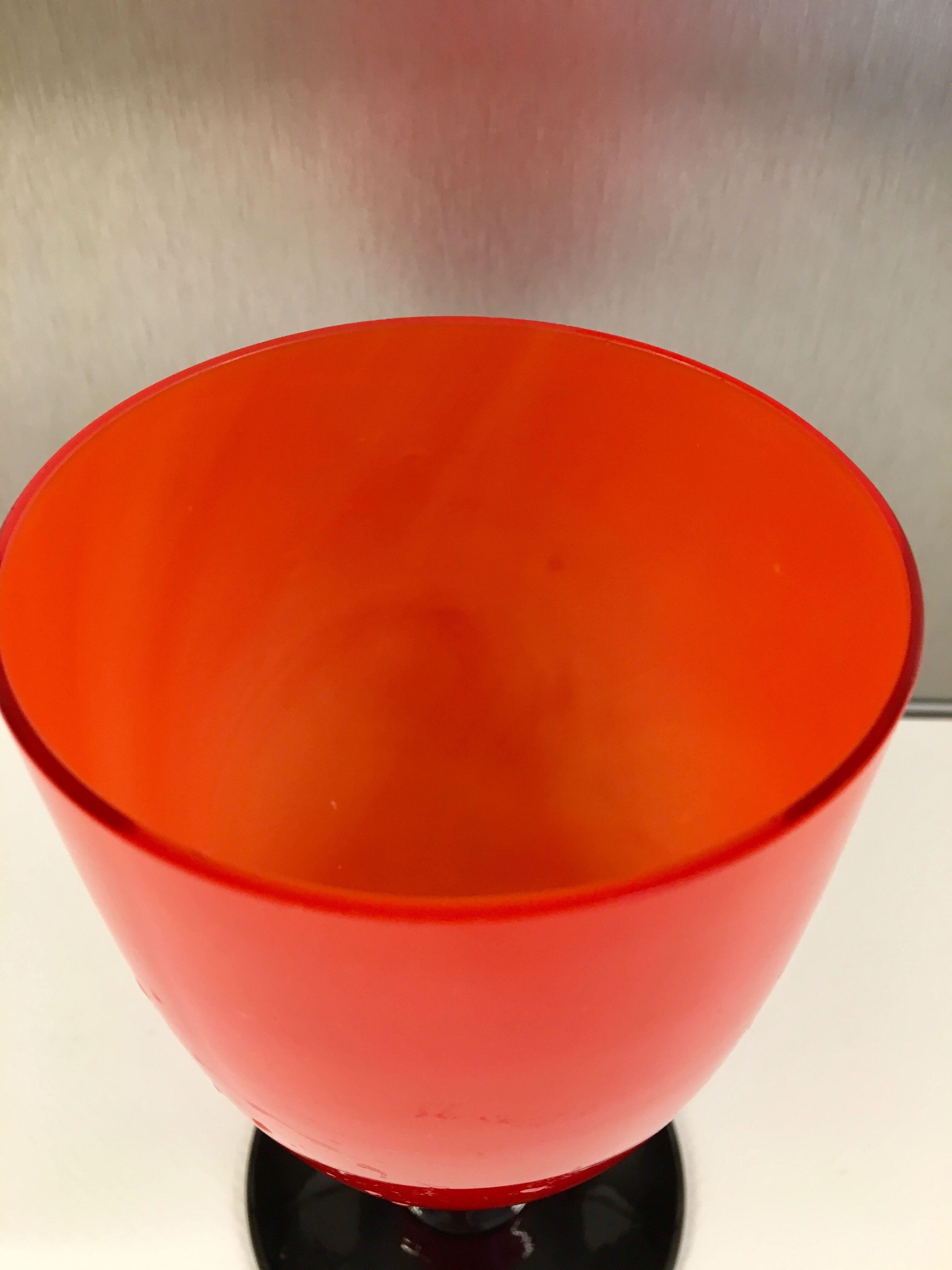 Vase vintage rouge et noir années 70