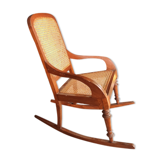 Rocking-chair old wood and canning rattan