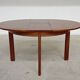 Extendable table with integrated Scandinavian style Self