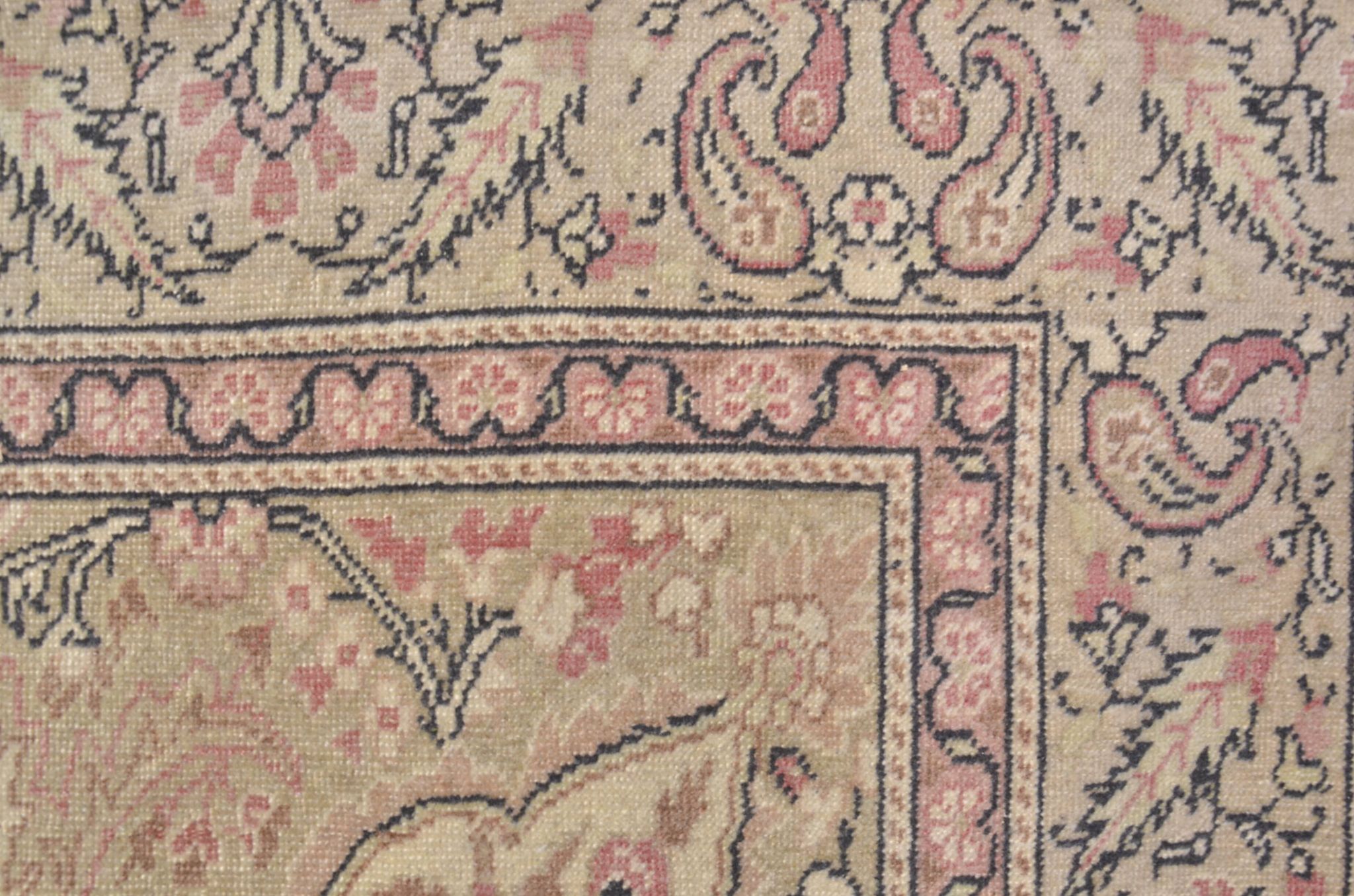 Tapis vintage à motifs floraux, fait à la main, sku698