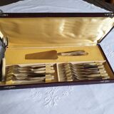 Service 12 dessert forks in horn and pie shovel