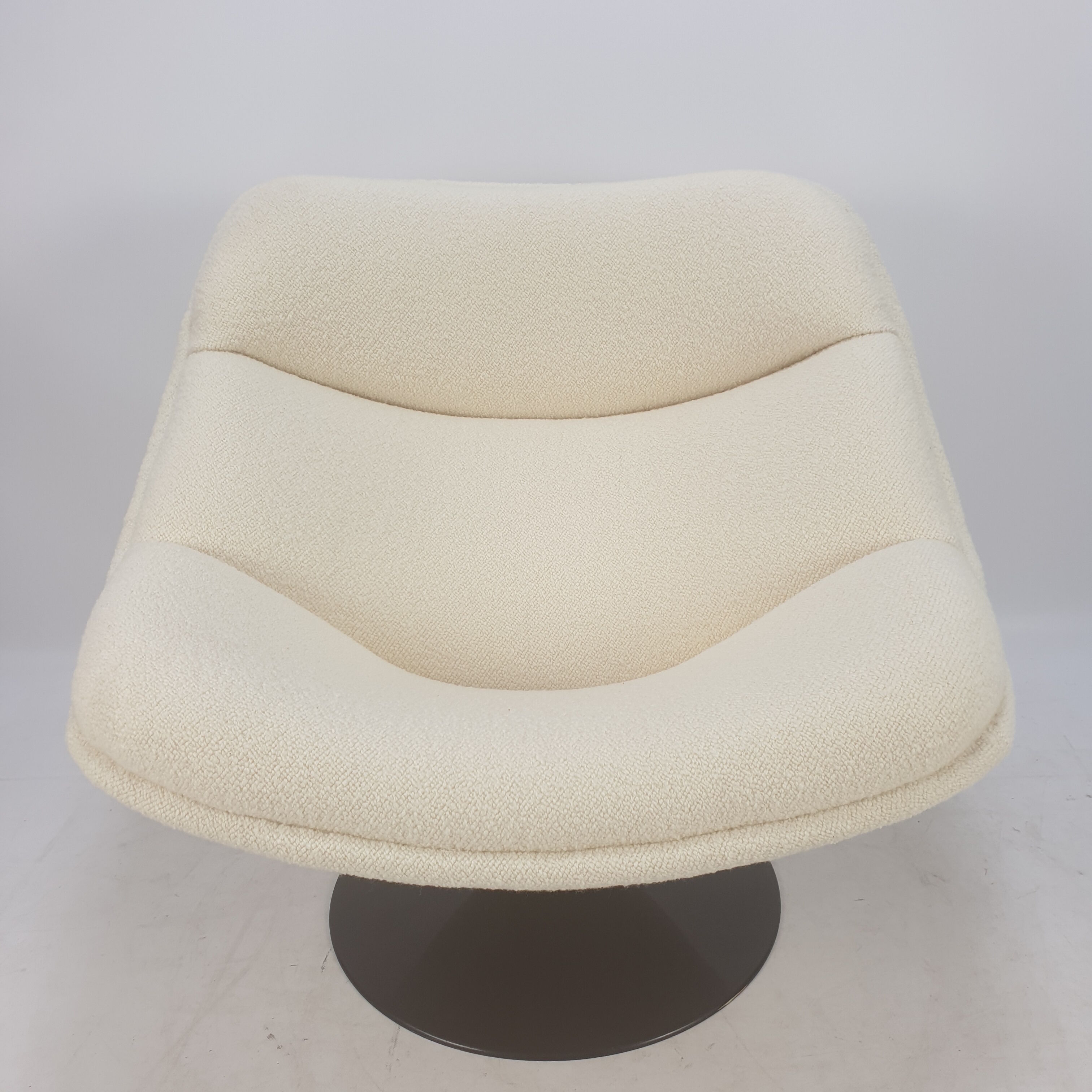 Model F557 Oyster lounge chair by Pierre Paulin for Artifort, 1960s