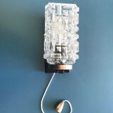 Rectangular wall lamp in molded glass