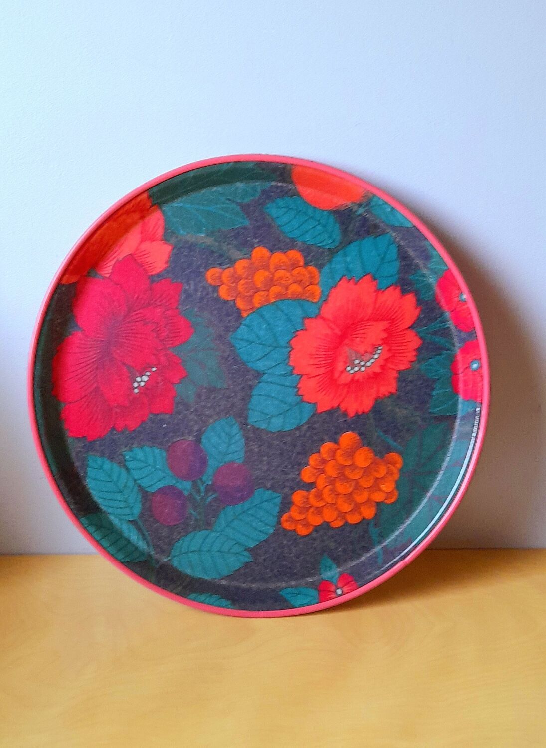 Plateau fleuri en fibre de verre 70s