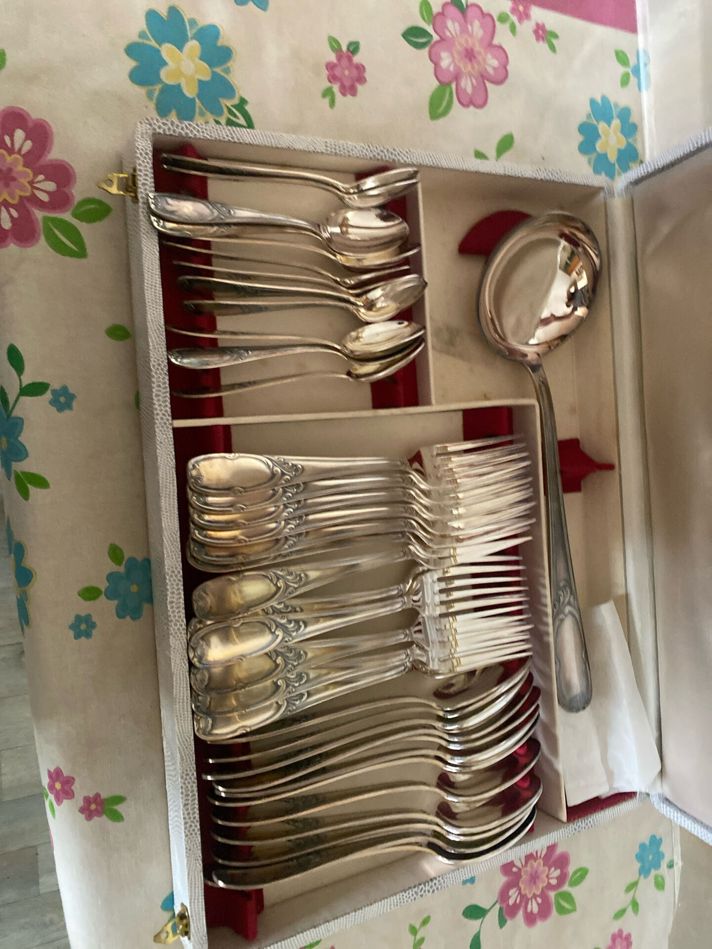 37-piece silver-plated cutlery set - Vintage Liberty silverware