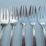 Set of 5 silver metal cake forks