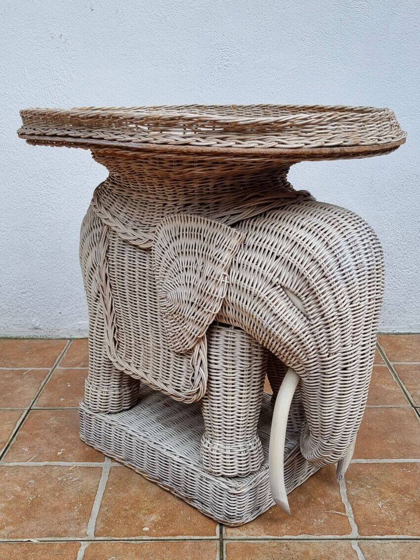 Table d'appoint, éléphant en rotin vintage, années 70