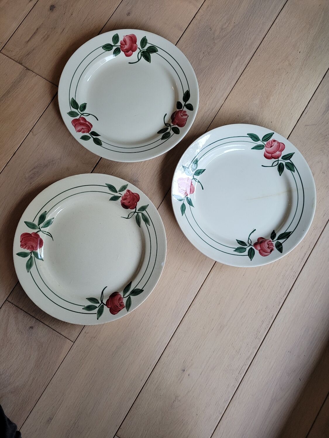 Set of 3 flat plates Mado