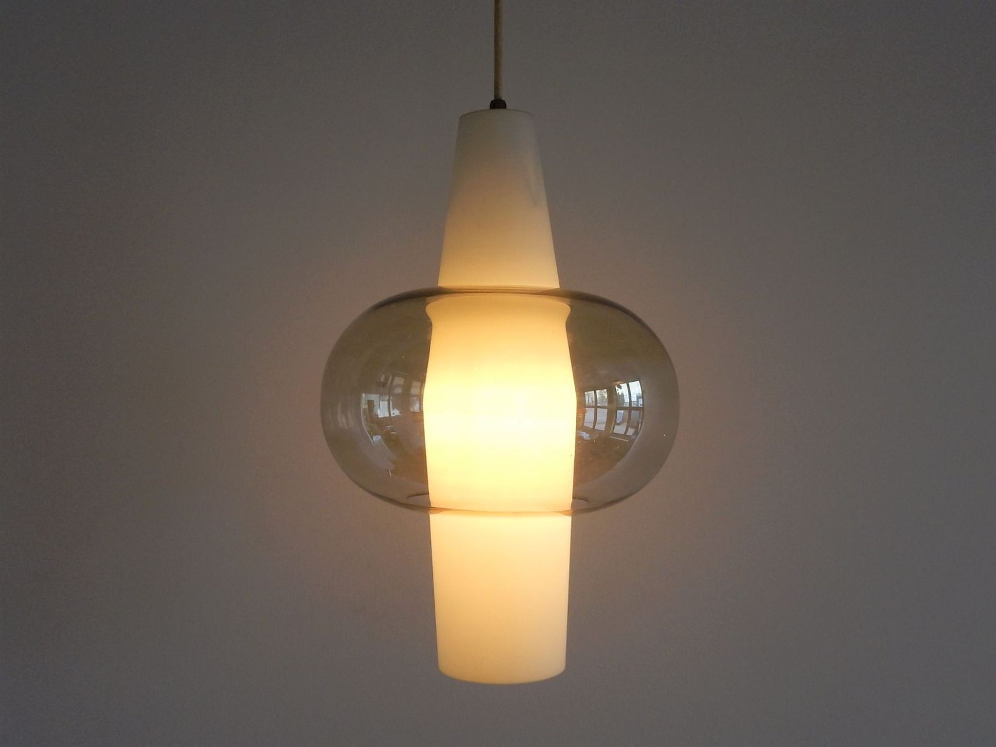 NG37 E / 00 glass suspension by Louis Kalff for Philips 1960s