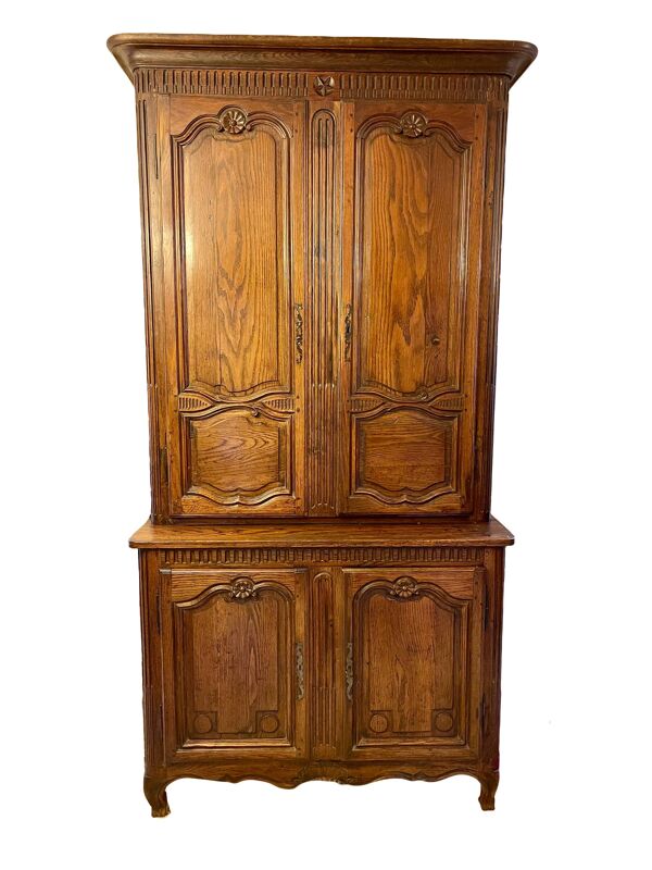 Buffet 2 corps Louis XV en noyer du XVIIIe