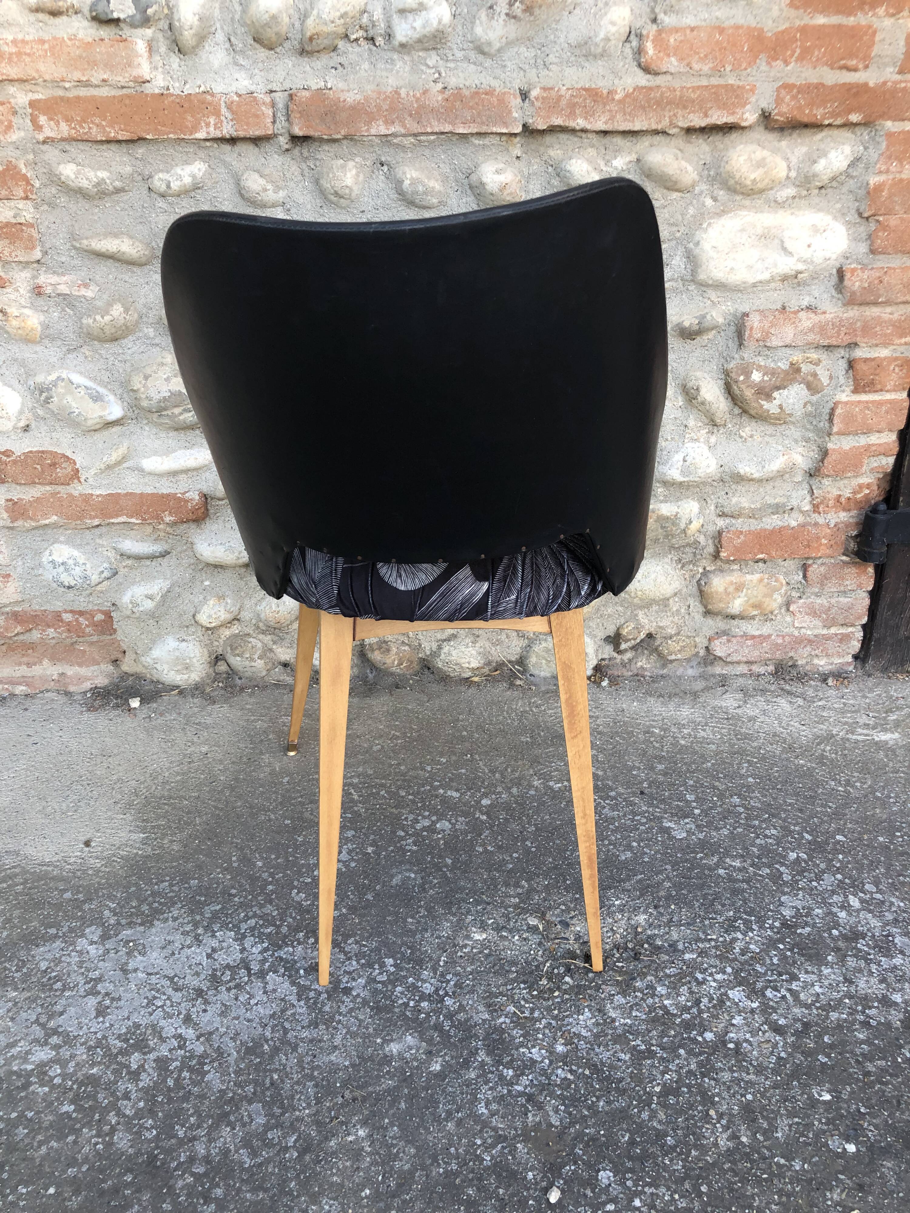 Chaise velours et skaï