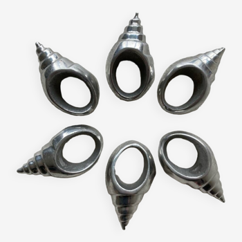 6 shell napkin rings in silver metal